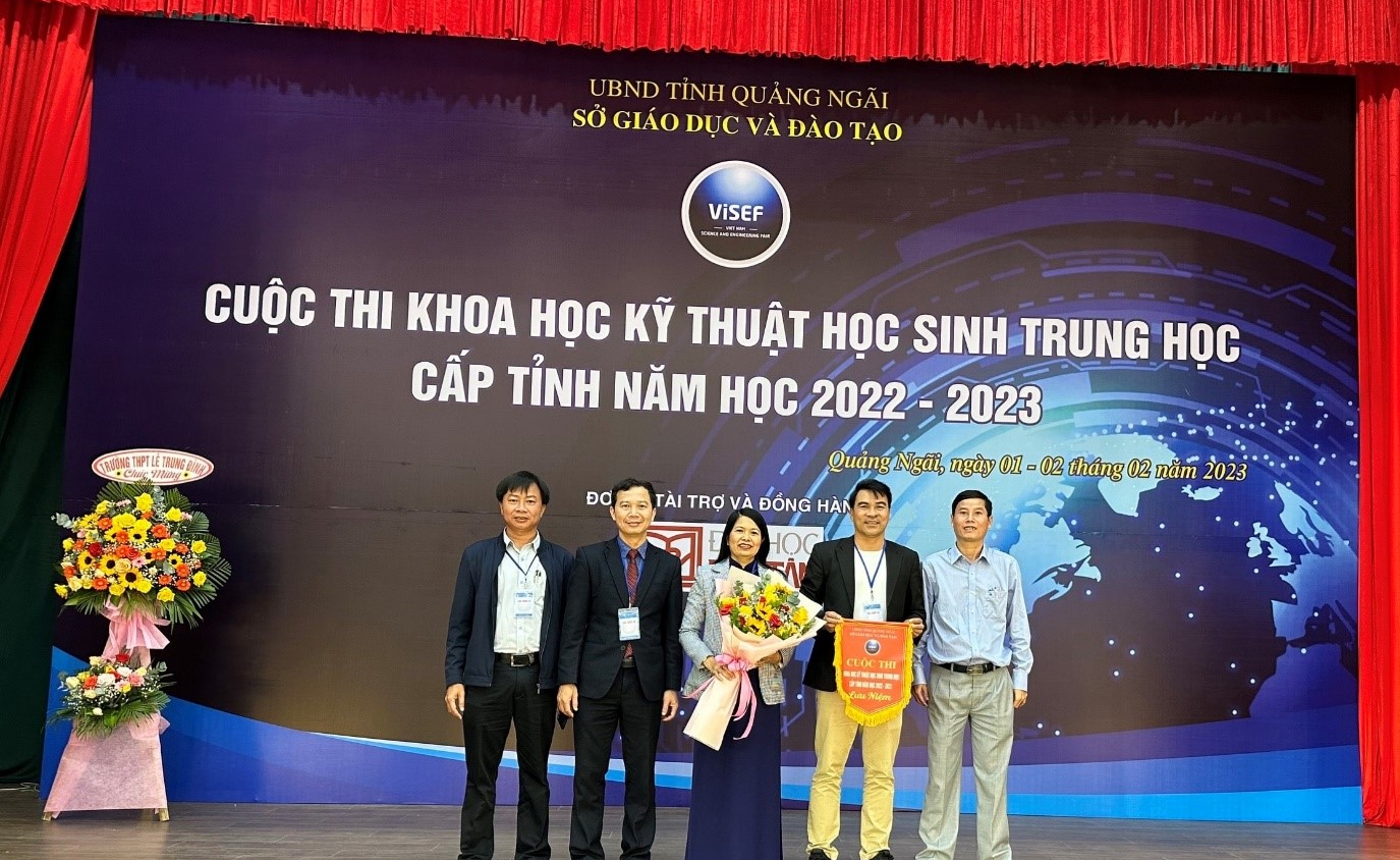 Trường ĐH Duy Tân đồng hành cùng Cuộc thi KH-KT dành cho học sinh trung học Tỉnh Quảng Ngãi